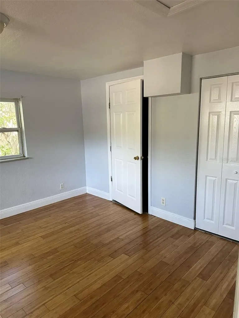 3718 19th Avenue S St Petersburg FL 33711