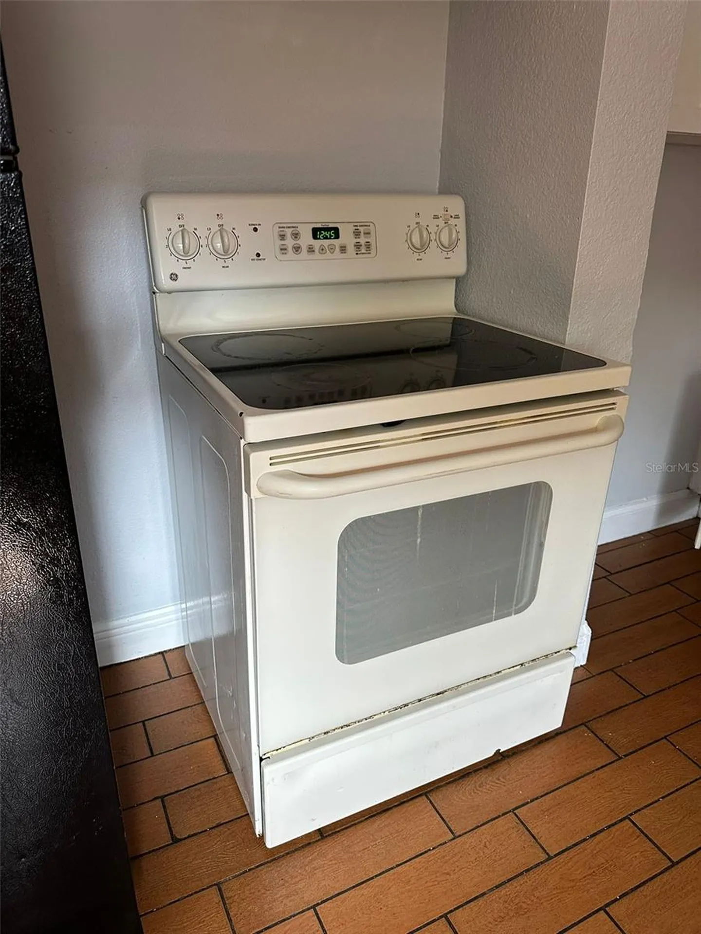 3718 19th Avenue S St Petersburg FL 33711