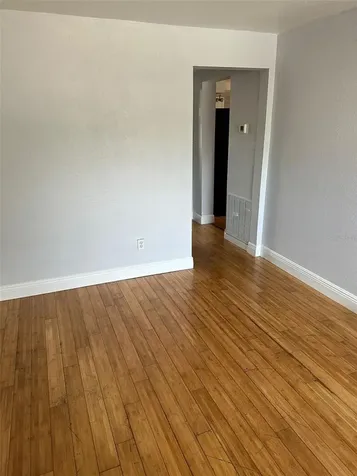 3718 19th Avenue S St Petersburg FL 33711