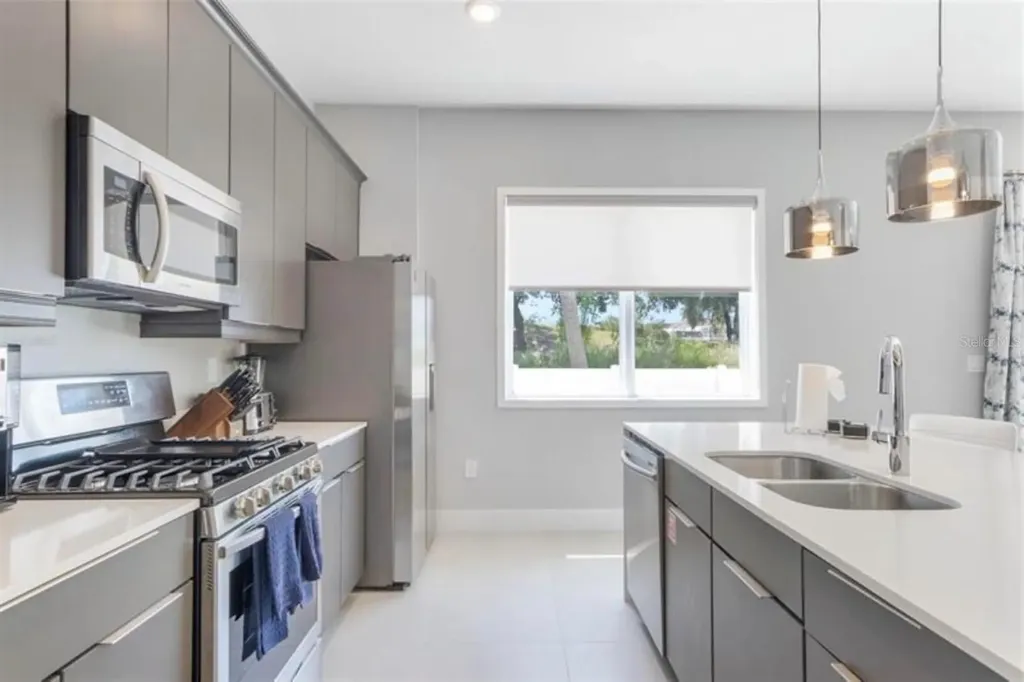 7760 Sandy Ridge Drive Reunion FL 34747