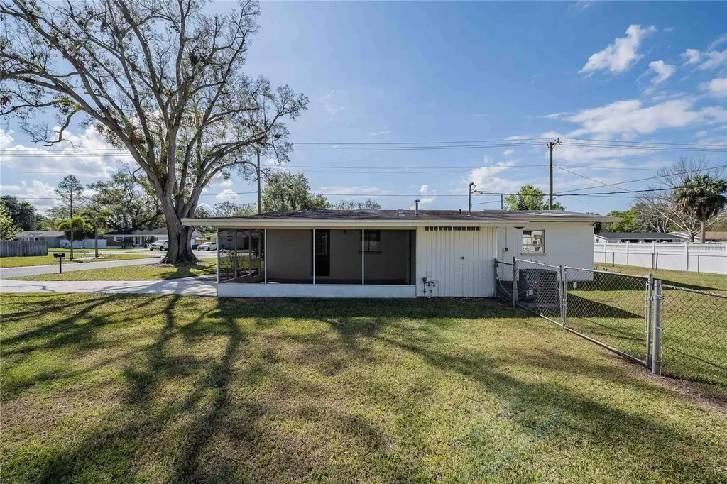 1831 Staunton Avenue Lakeland FL 33803