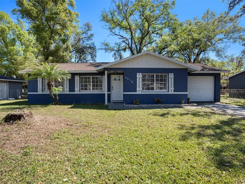 1610 Hughes Drive Plant City FL 33563