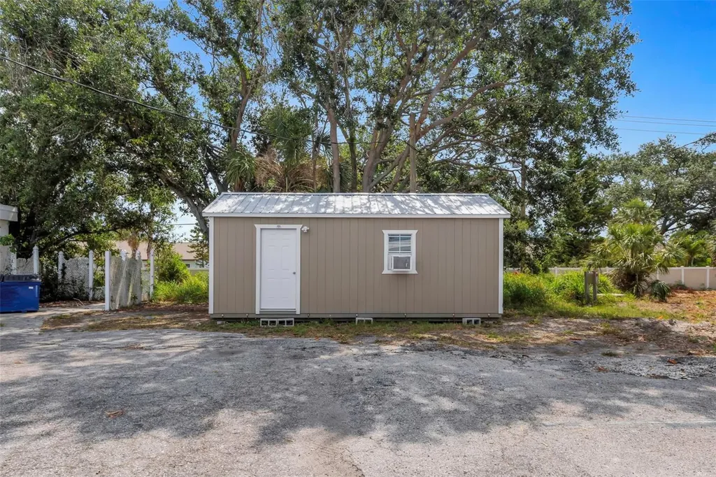 655 N Indiana Avenue Englewood FL 34223