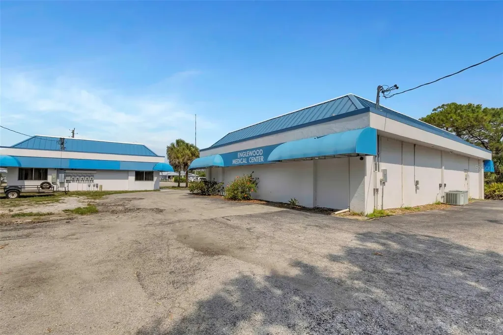 655 N Indiana Avenue Englewood FL 34223