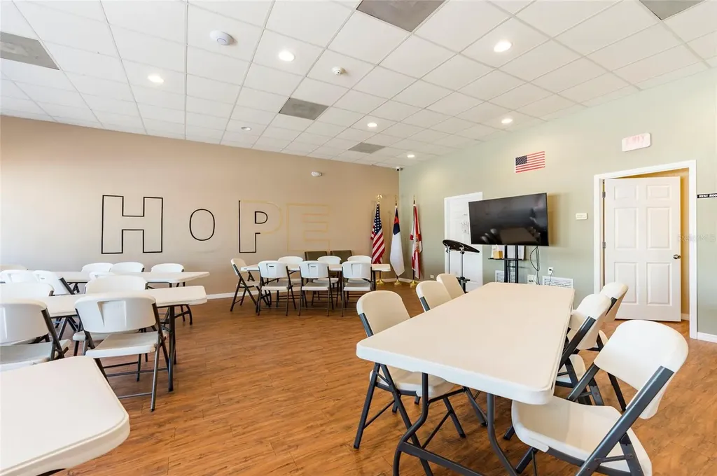 655 N Indiana Avenue Englewood FL 34223