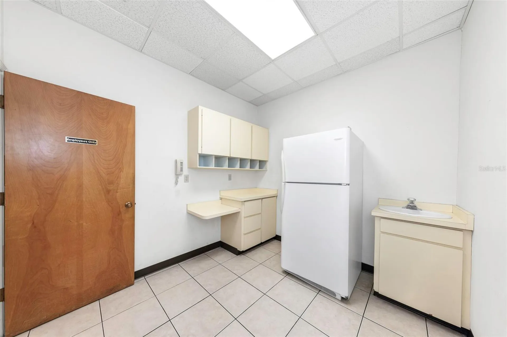 655 N Indiana Avenue Englewood FL 34223