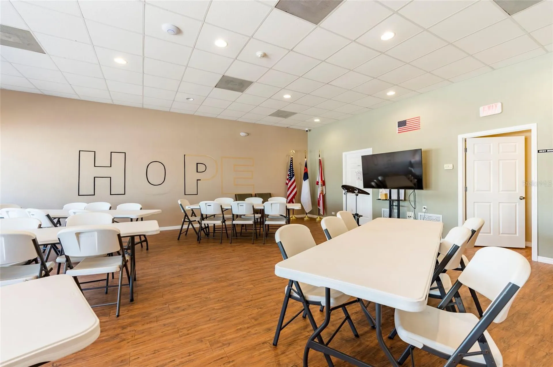 655 N Indiana Avenue Englewood FL 34223