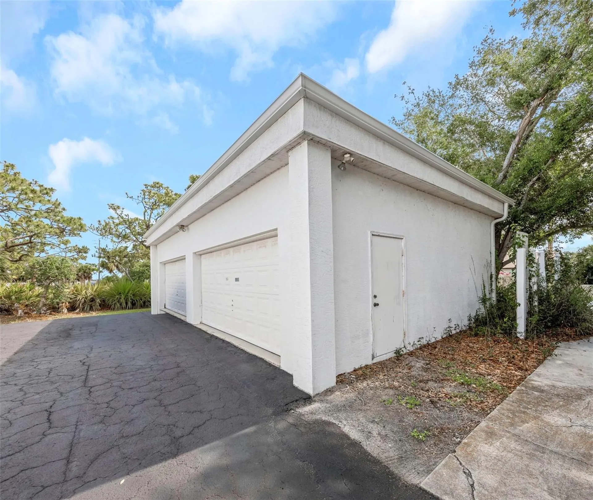 655 N Indiana Avenue Englewood FL 34223