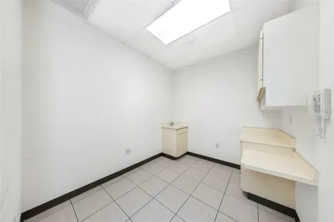 655 N Indiana Avenue Englewood FL 34223