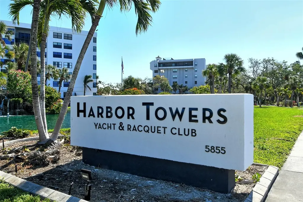 5855 Midnight Pass Road Sarasota FL 34242