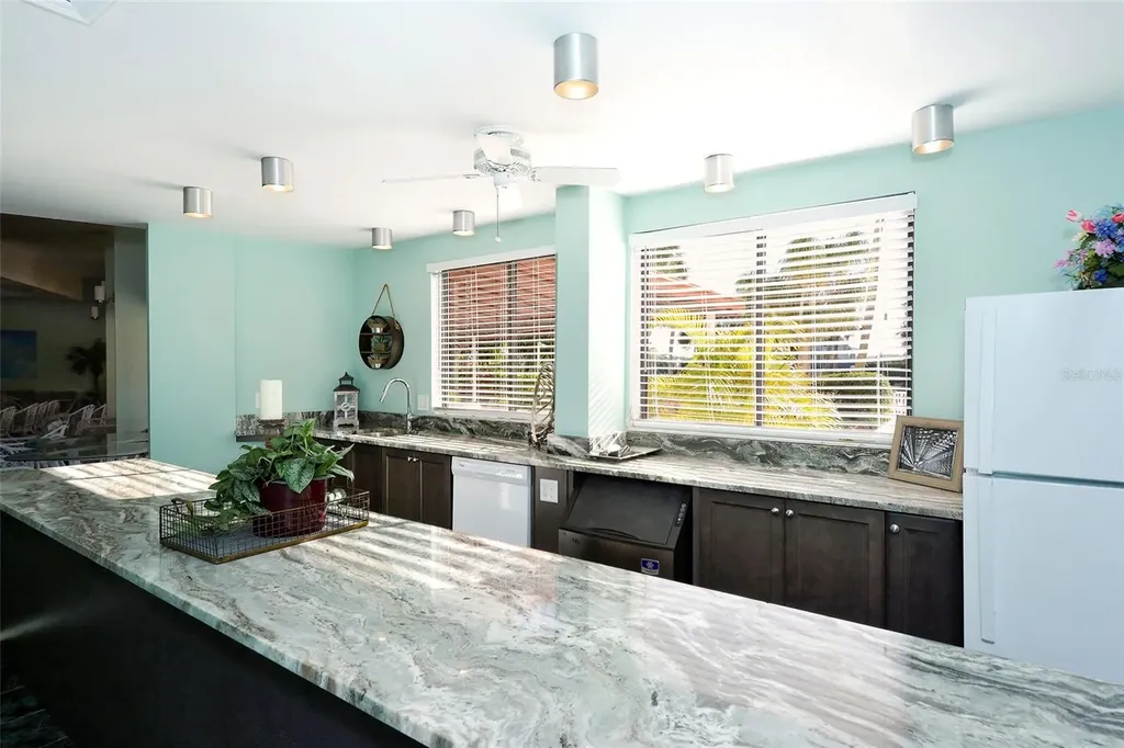 5855 Midnight Pass Road Sarasota FL 34242