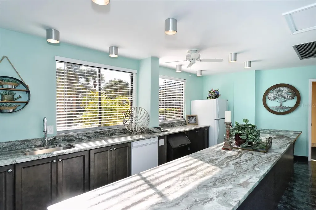 5855 Midnight Pass Road Sarasota FL 34242