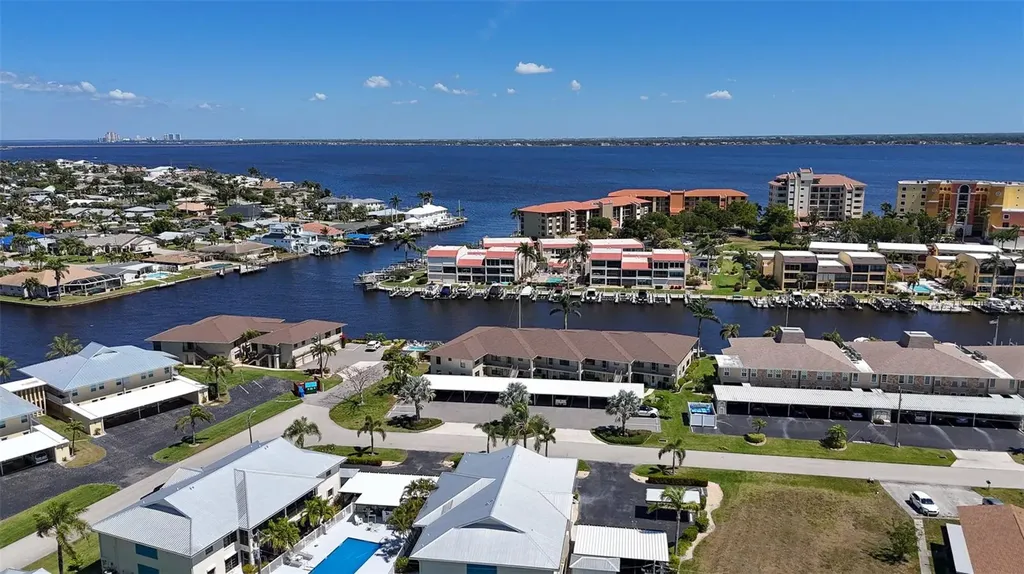 4012 SE 19th Avenue Cape Coral FL 33904