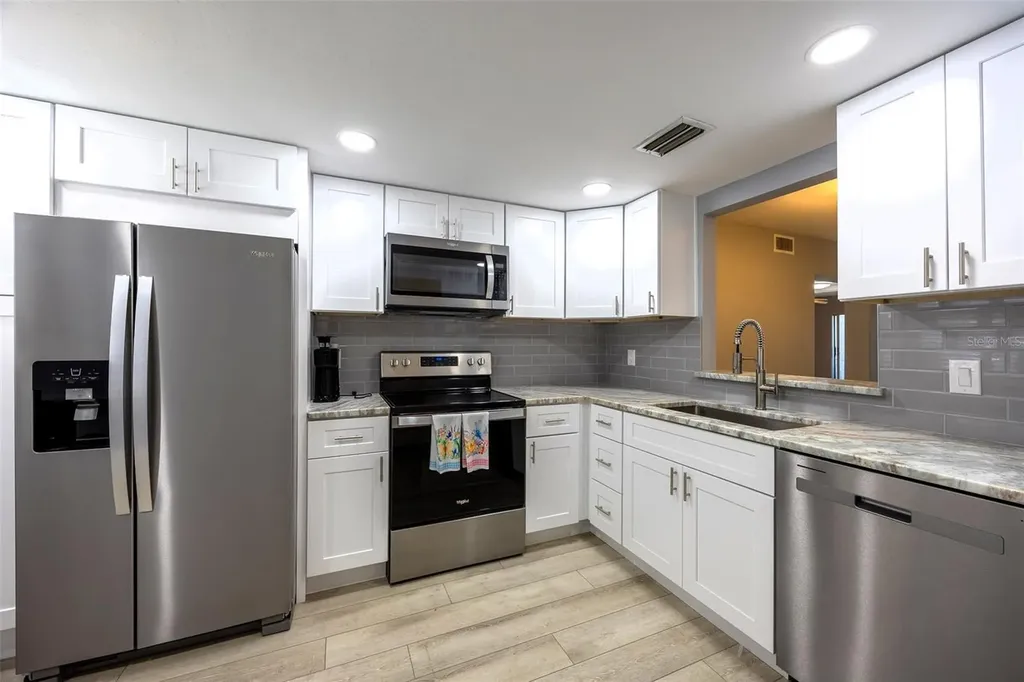 4012 SE 19th Avenue Cape Coral FL 33904