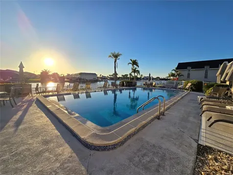 4012 SE 19th Avenue Cape Coral FL 33904