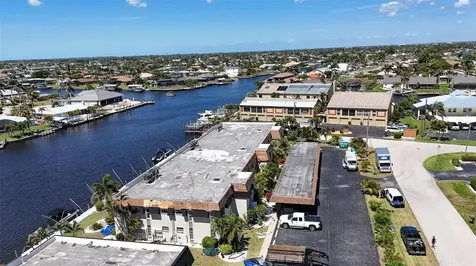 4012 SE 19th Avenue Cape Coral FL 33904