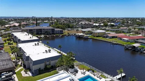 4012 SE 19th Avenue Cape Coral FL 33904