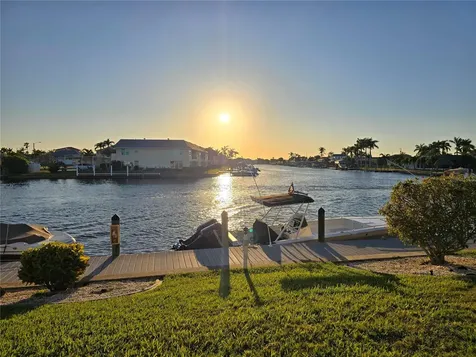 4012 SE 19th Avenue Cape Coral FL 33904
