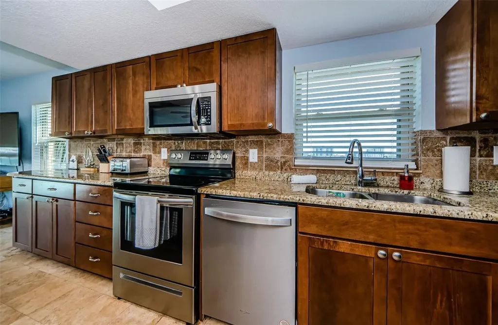 479 E Shore Drive Clearwater FL 33767