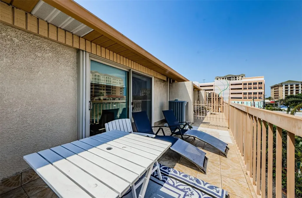 479 E Shore Drive Clearwater FL 33767