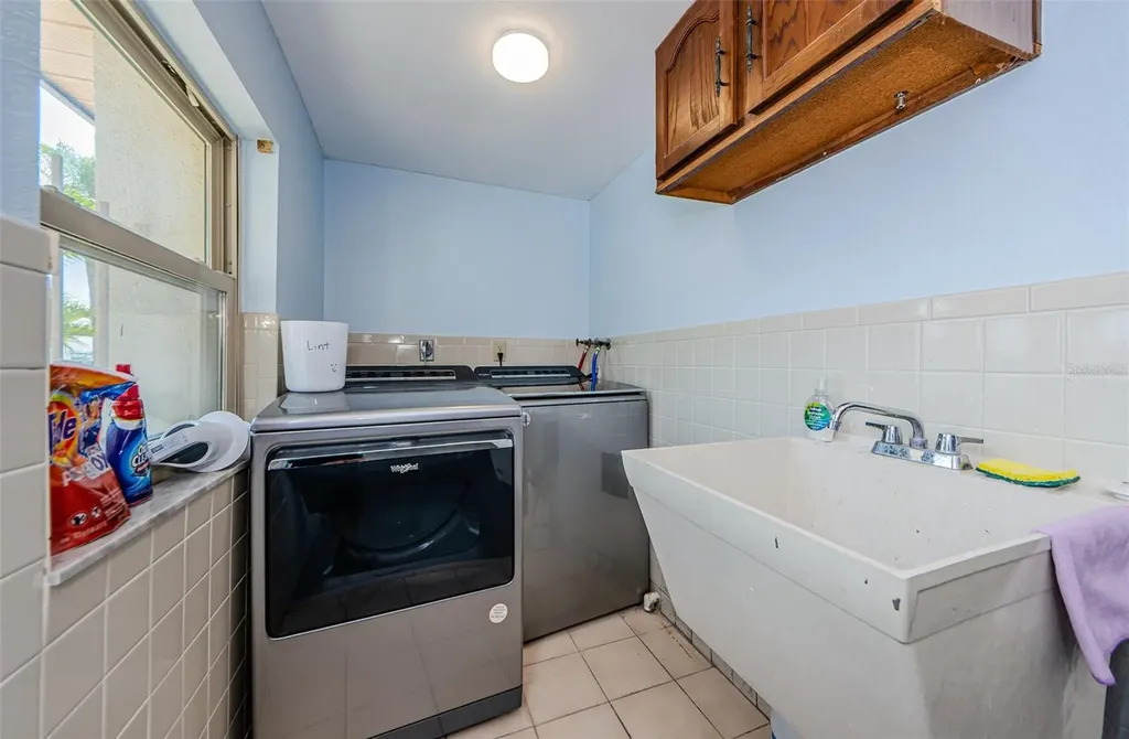 479 E Shore Drive Clearwater FL 33767