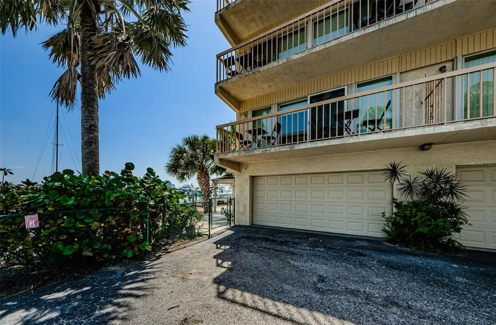 479 E Shore Drive Clearwater FL 33767