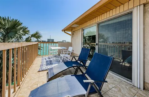 479 E Shore Drive Clearwater FL 33767