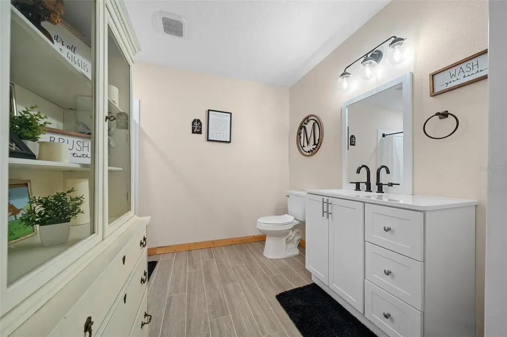11707 SE 101st Court Road Belleview FL 34420