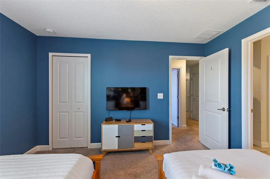 1524 Flange Drive Davenport FL 33896
