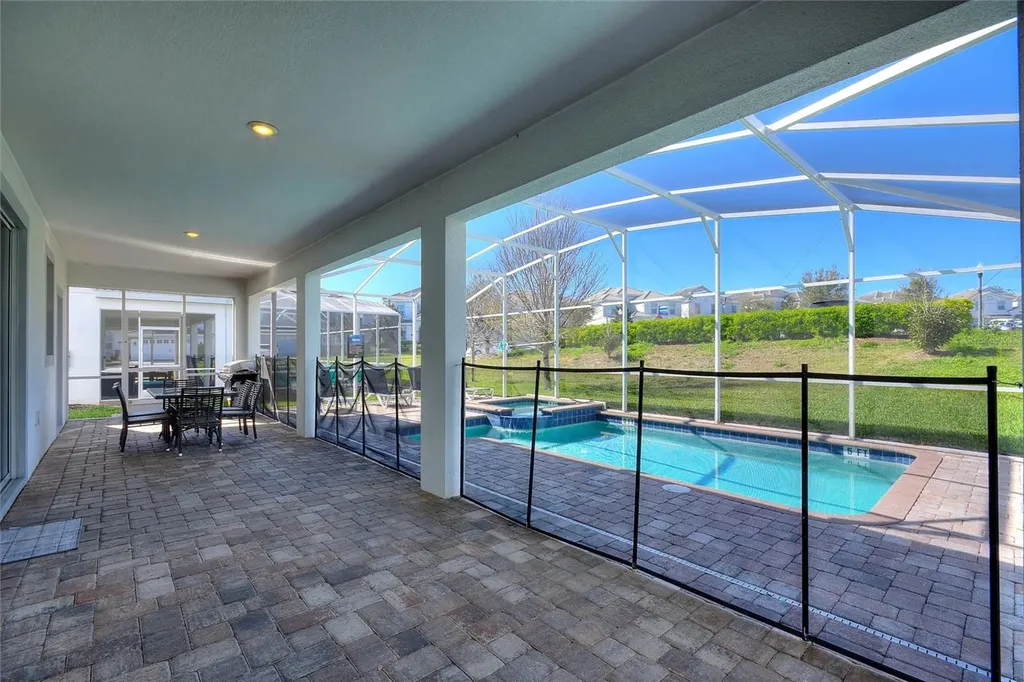 1524 Flange Drive Davenport FL 33896