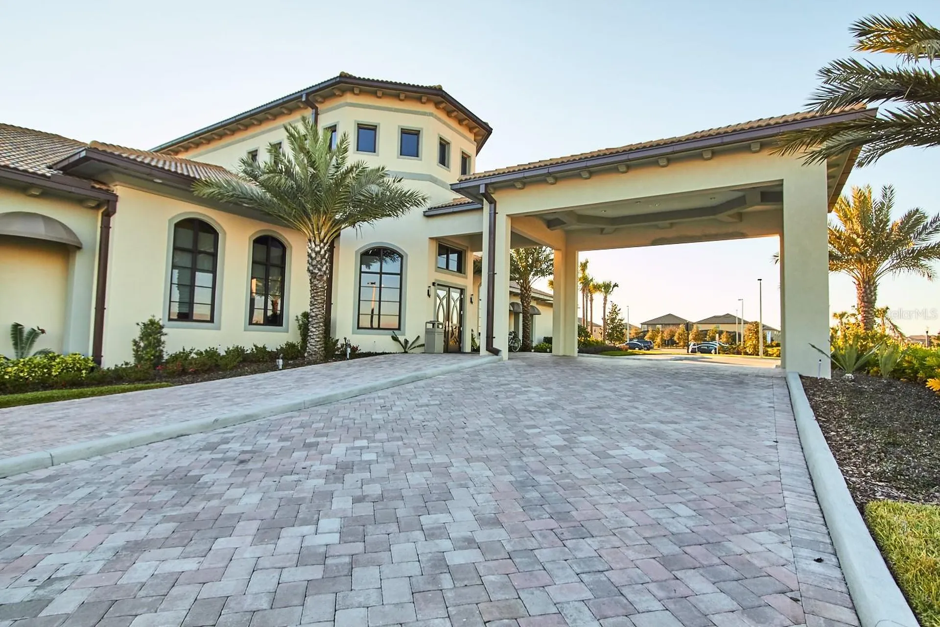 1524 Flange Drive Davenport FL 33896
