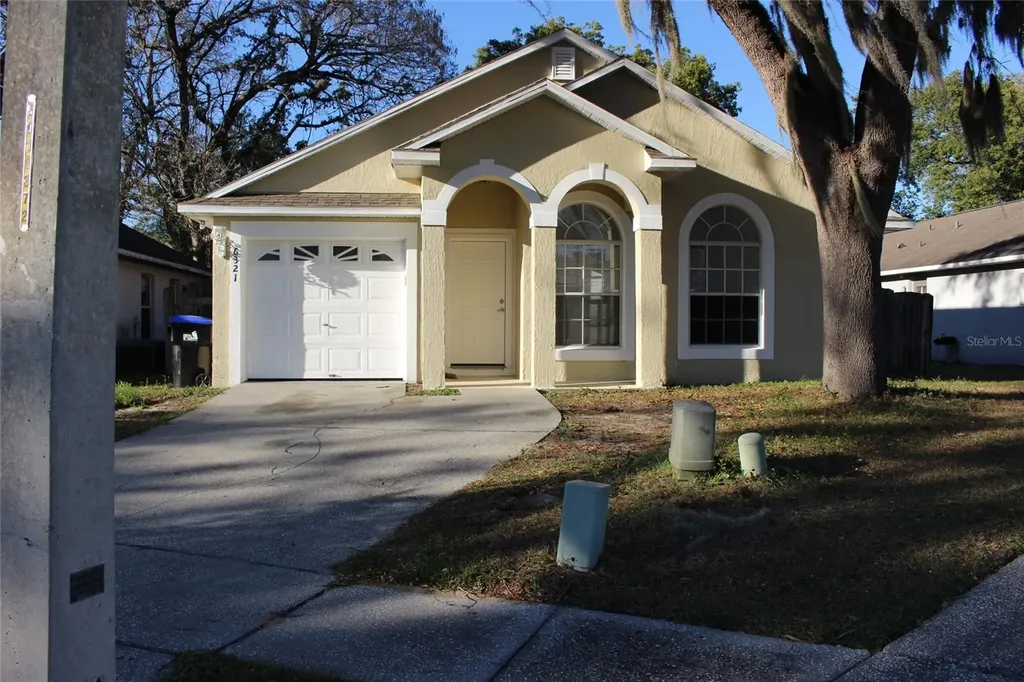 6321 Redwood Oaks Drive Orlando FL 32818