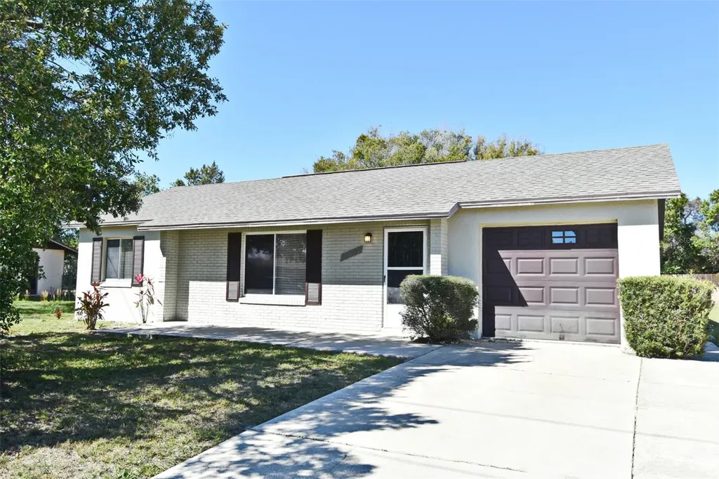 1389 Rural Hall Street Deltona FL 32725