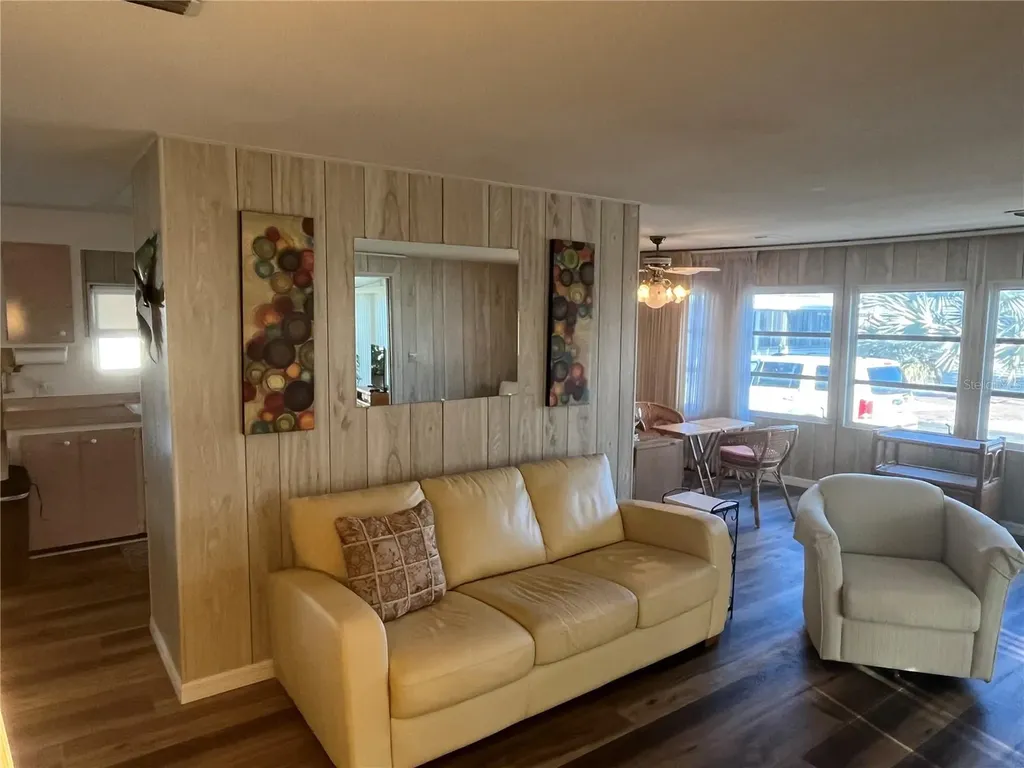 532 Via Veneto Venice FL 34285