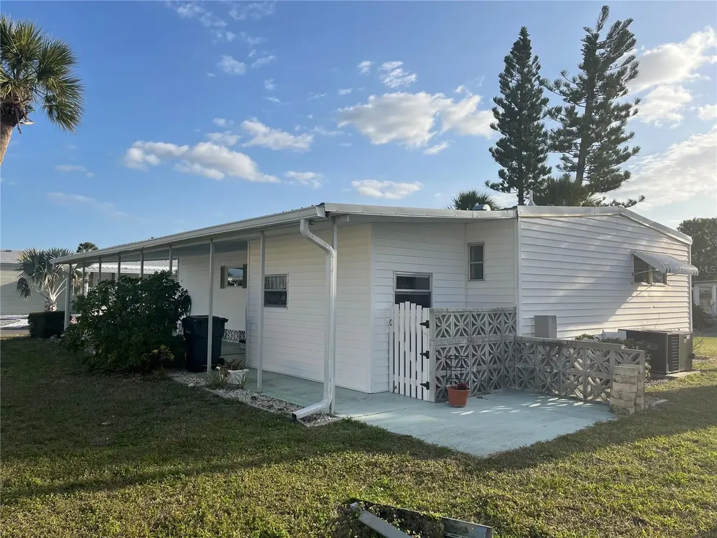 532 Via Veneto Venice FL 34285