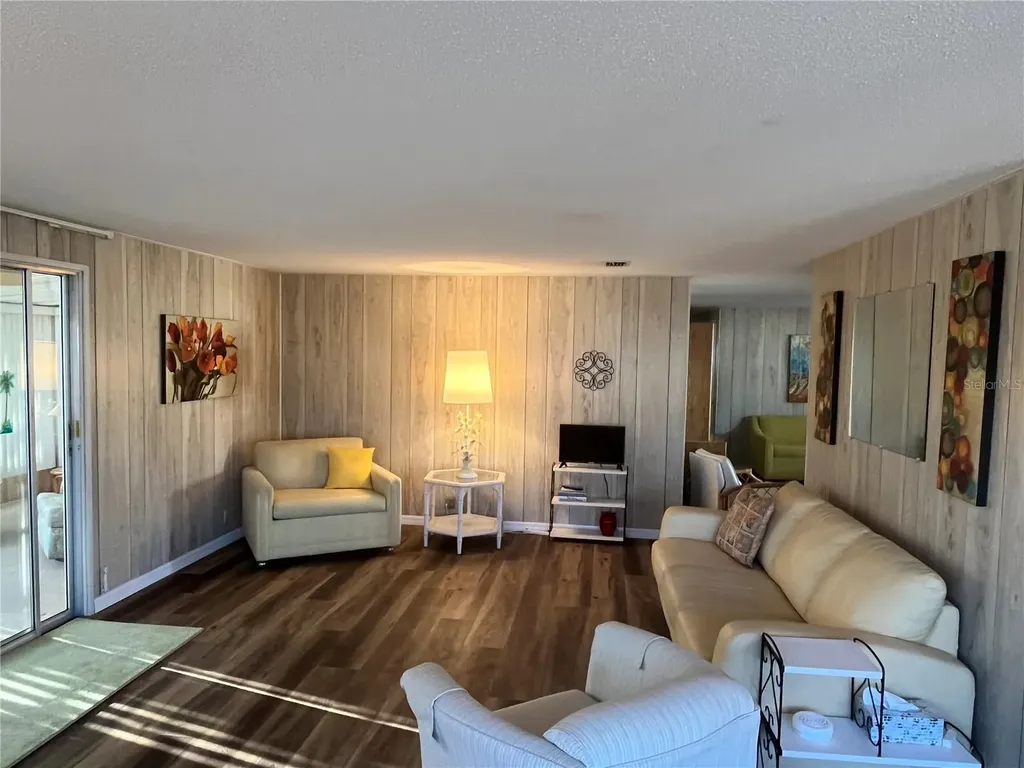 532 Via Veneto Venice FL 34285