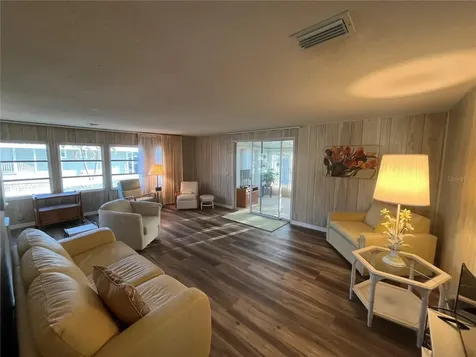 532 Via Veneto Venice FL 34285