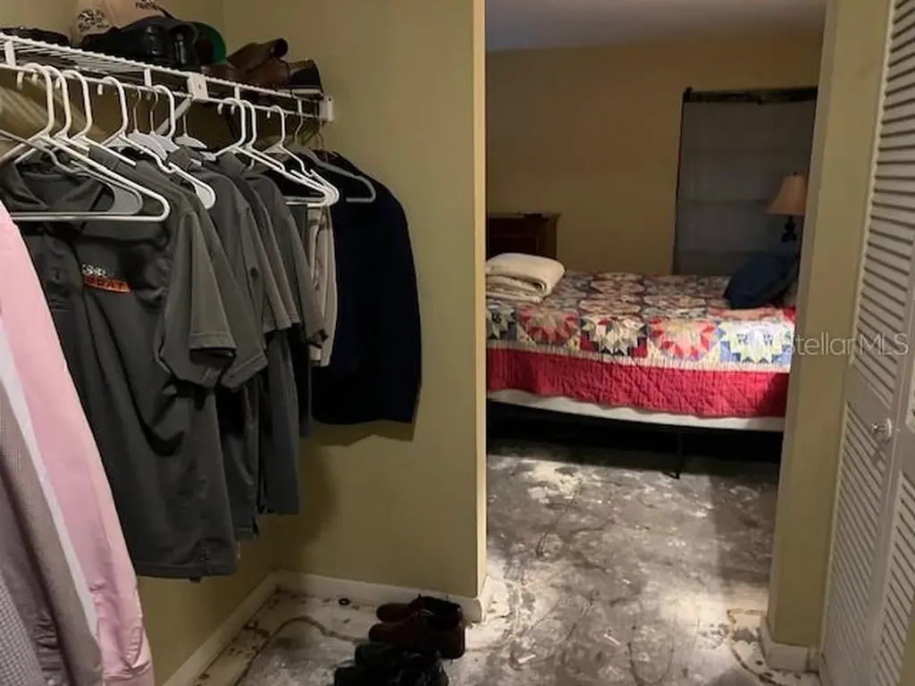 547 Eastwood Drive Naples FL 34110
