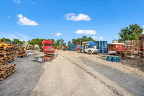 6755 33rd Street E Sarasota FL 34243