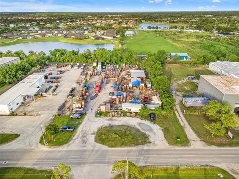 6755 33rd Street E Sarasota FL 34243