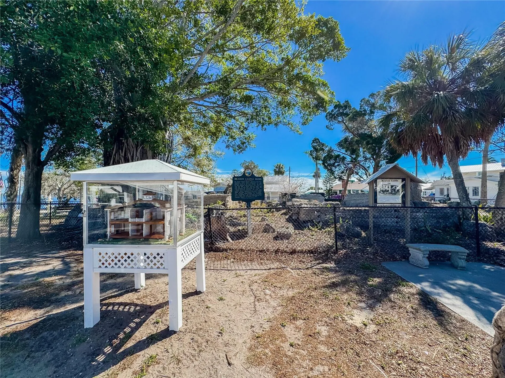 4 Braden Castle Drive Bradenton FL 34208
