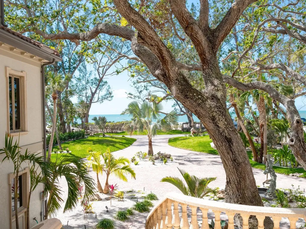 1216 N Casey Key Road Osprey FL 34229