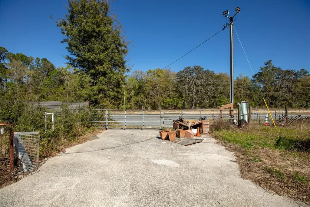 8790 State Road 21 Melrose FL 32666