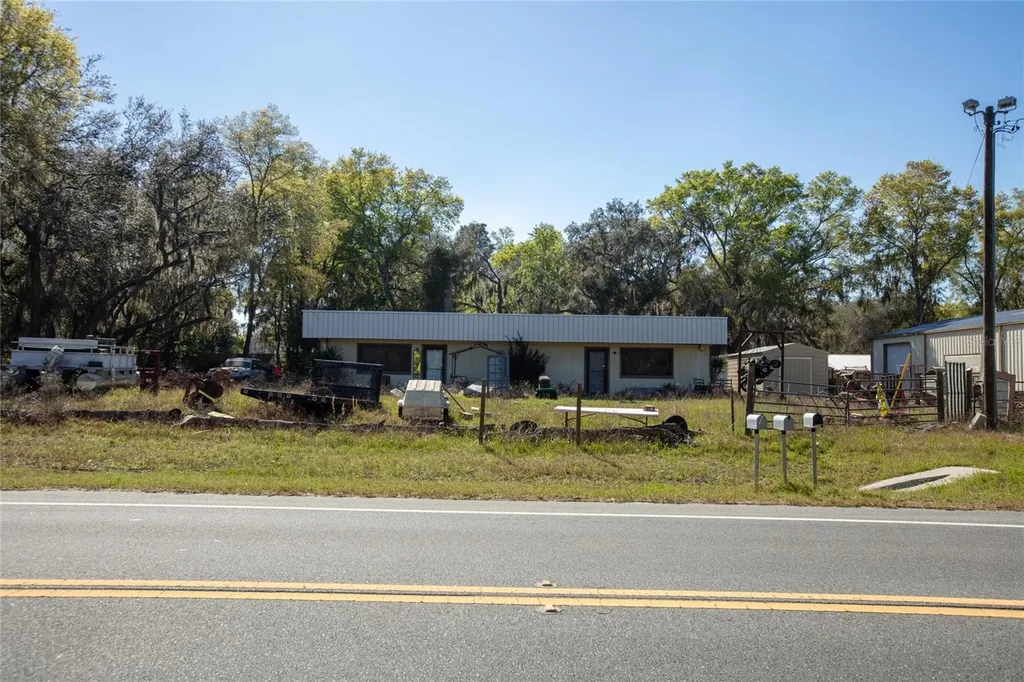 8790 State Road 21 Melrose FL 32666