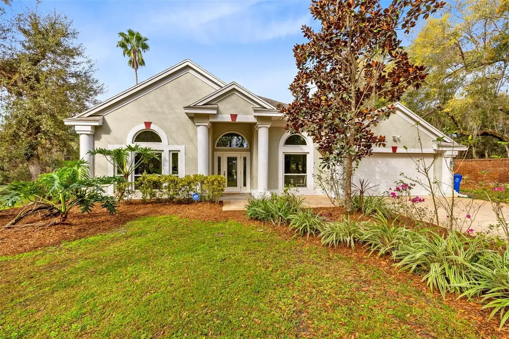 520 Long Lake Court Oviedo FL 32765