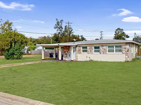 8101 Dominguin Street Orlando FL 32817