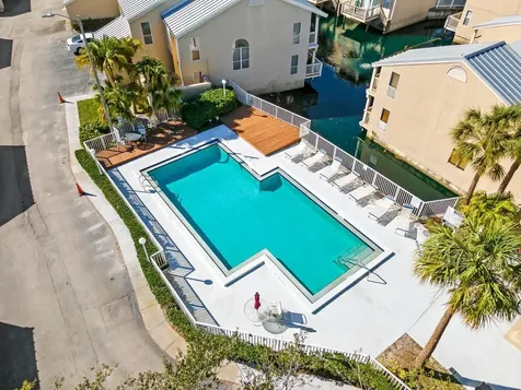 13003 Lorna Place Tampa FL 33618