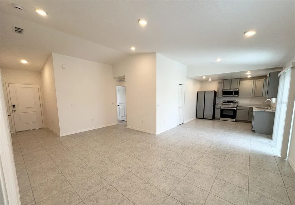 137 Maple Drive W Kissimmee FL 34759