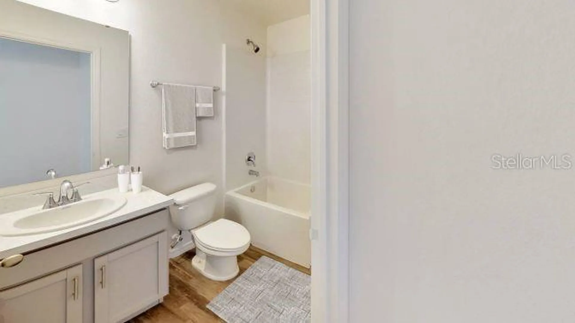 137 Maple Drive W Kissimmee FL 34759