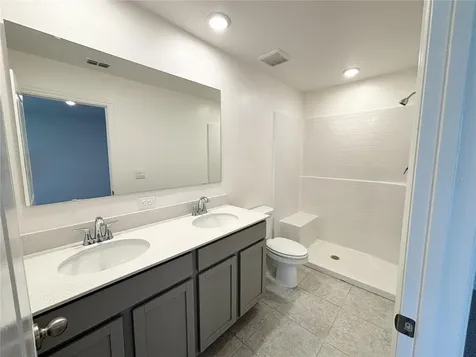 137 Maple Drive W Kissimmee FL 34759